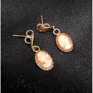 Vintage Small 14K Gold Cameo Dangle Earrings Oval Drop Design